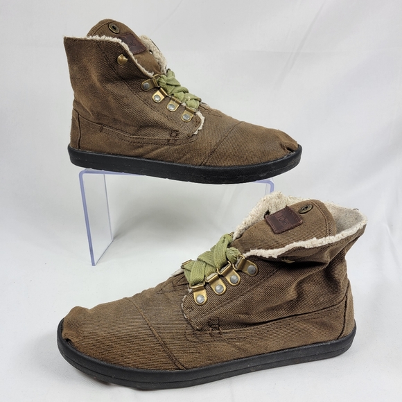 Toms Shoes - Tom's womens size 8.5 Brown Sherpa Lined Lace Up Chukka Boots